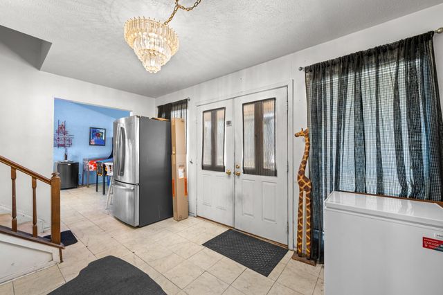 11354 White Gate Lane, Houston, TX 77067