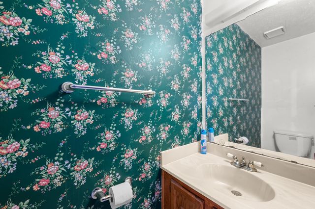 11354 White Gate Lane, Houston, TX 77067