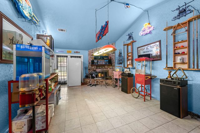 11354 White Gate Lane, Houston, TX 77067