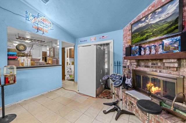 11354 White Gate Lane, Houston, TX 77067