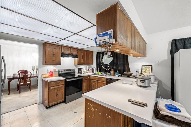 11354 White Gate Lane, Houston, TX 77067