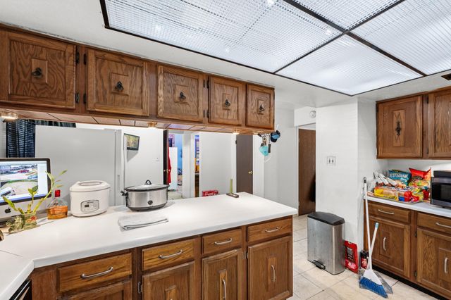 11354 White Gate Lane, Houston, TX 77067