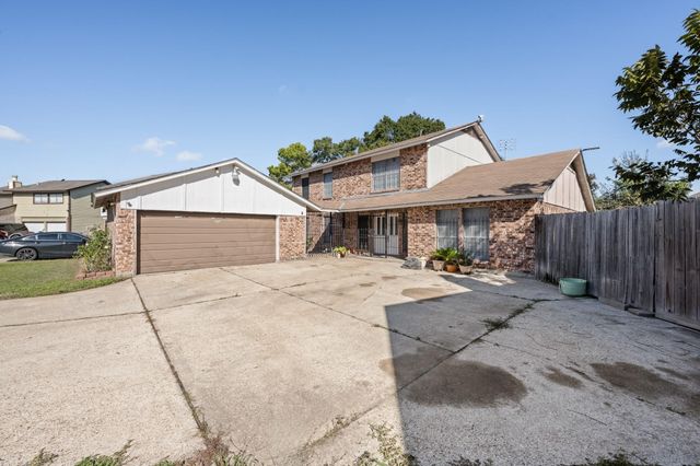 11354 White Gate Lane, Houston, TX 77067