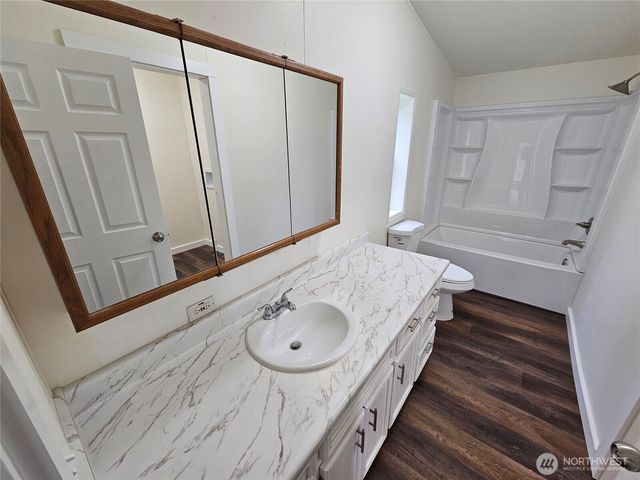 190 Tamaracks Drive, Onalaska, WA 98570