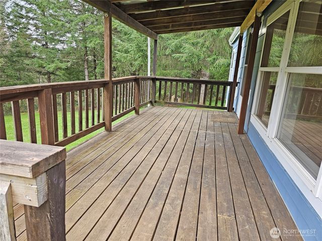 190 Tamaracks Drive, Onalaska, WA 98570