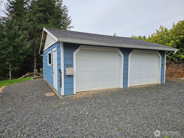 190 Tamaracks Drive, Onalaska, WA 98570