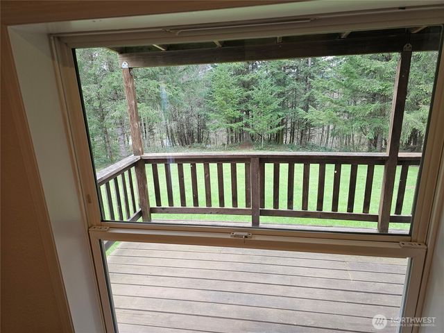 190 Tamaracks Drive, Onalaska, WA 98570