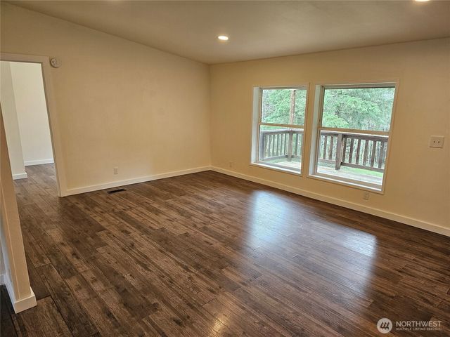 190 Tamaracks Drive, Onalaska, WA 98570