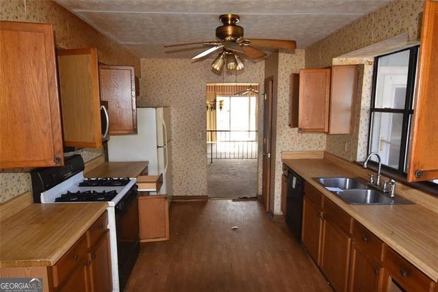 2238 Leslie Brook Drive, Decatur, GA 30035