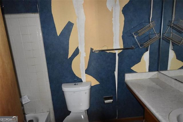 2238 Leslie Brook Drive, Decatur, GA 30035