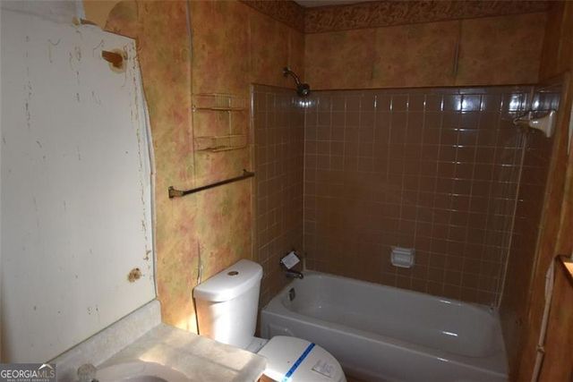 2238 Leslie Brook Drive, Decatur, GA 30035