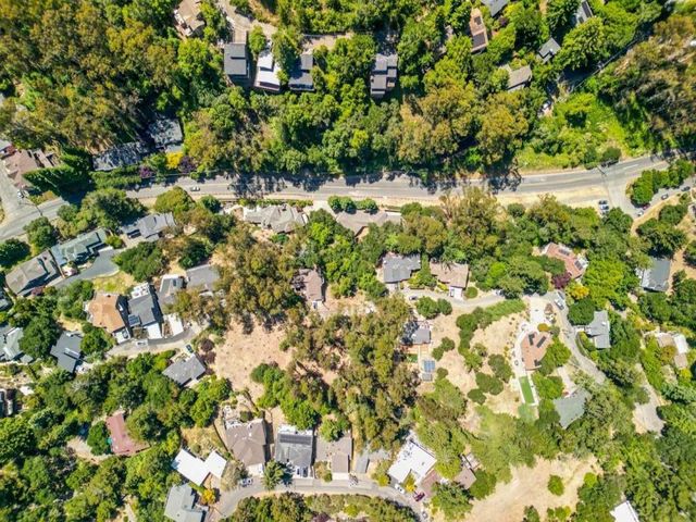 7220 Woodrow Drive, Oakland, CA 94611