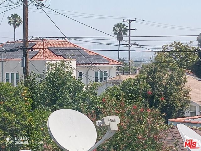 5132 Hillcrest Drive, Los Angeles, CA 90043