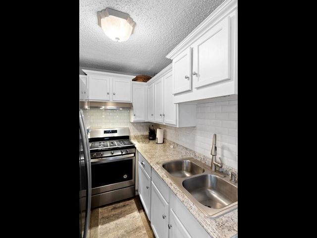 188 Dogwood Road, East Bethel, MN 55092