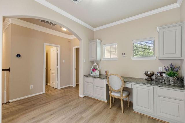 82 Mill Point Place, The Woodlands, TX 77380