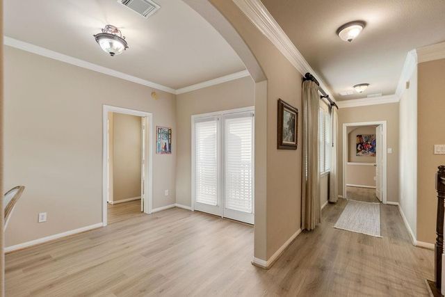82 Mill Point Place, The Woodlands, TX 77380