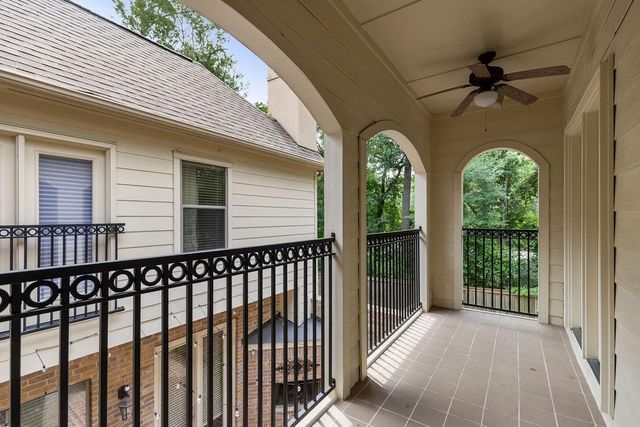 82 Mill Point Place, The Woodlands, TX 77380