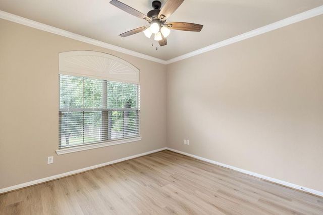 82 Mill Point Place, The Woodlands, TX 77380