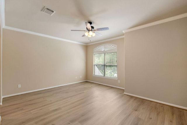 82 Mill Point Place, The Woodlands, TX 77380