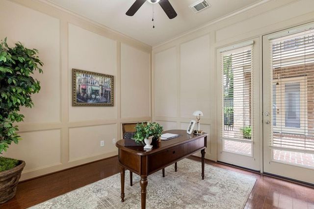 82 Mill Point Place, The Woodlands, TX 77380