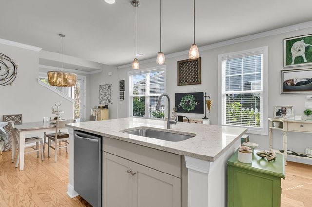 2666 Park West Boulevard, Mount Pleasant, SC 29466