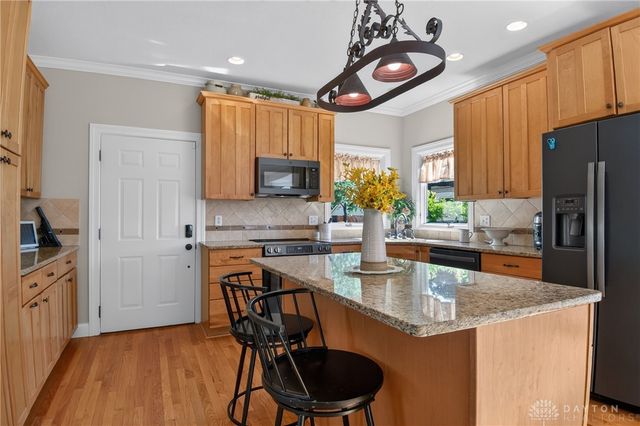500 Mallee Court, Clayton, OH 45315