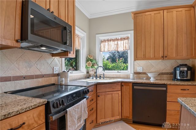 500 Mallee Court, Clayton, OH 45315