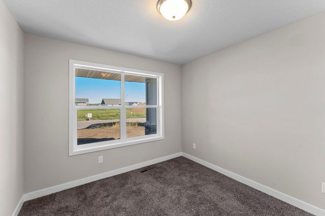 2702 Rushmore Road, Hastings, MN 55033