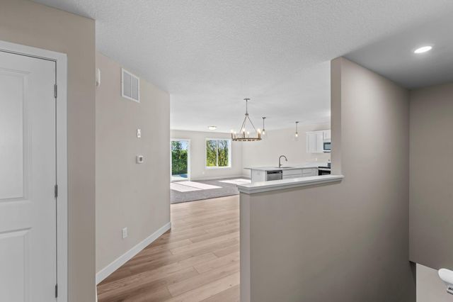 2702 Rushmore Road, Hastings, MN 55033
