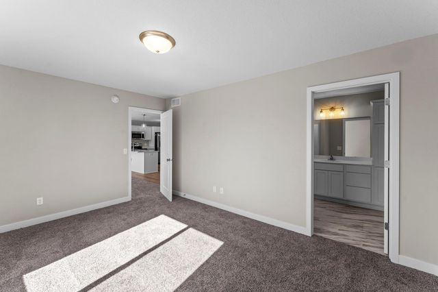 2702 Rushmore Road, Hastings, MN 55033