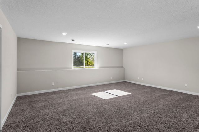 2702 Rushmore Road, Hastings, MN 55033