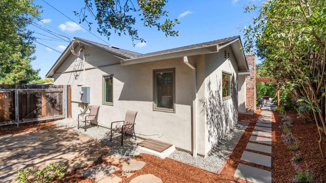 2 Burnham Court, San Carlos, CA 94070