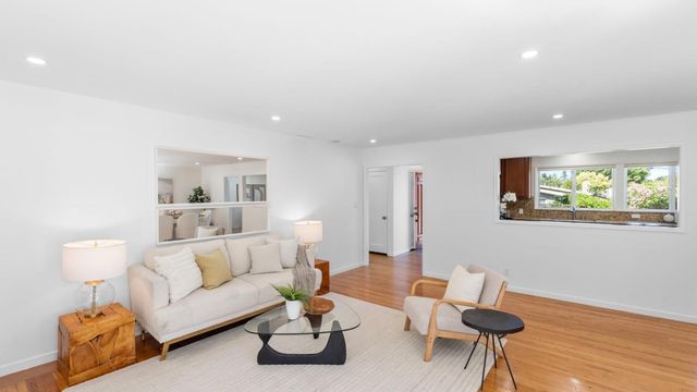 2 Burnham Court, San Carlos, CA 94070