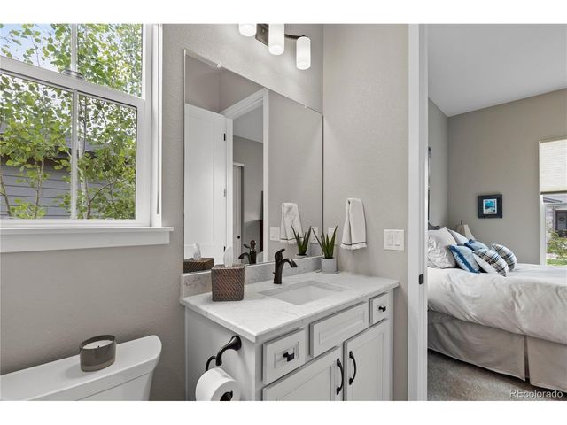 7129 Canyonpoint Rd, Castle Pines, CO 80108