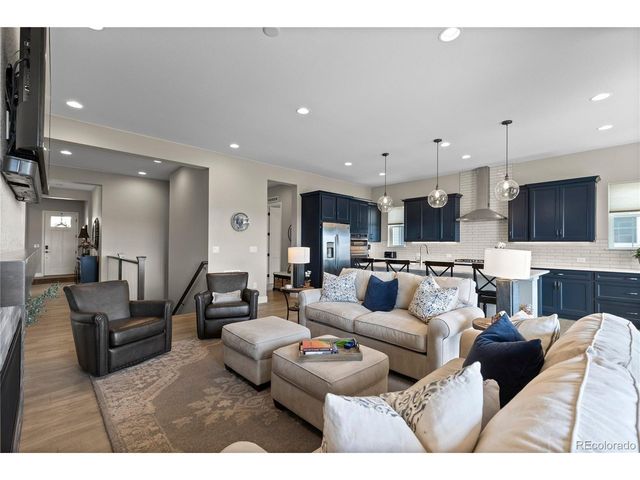 7129 Canyonpoint Rd, Castle Pines, CO 80108