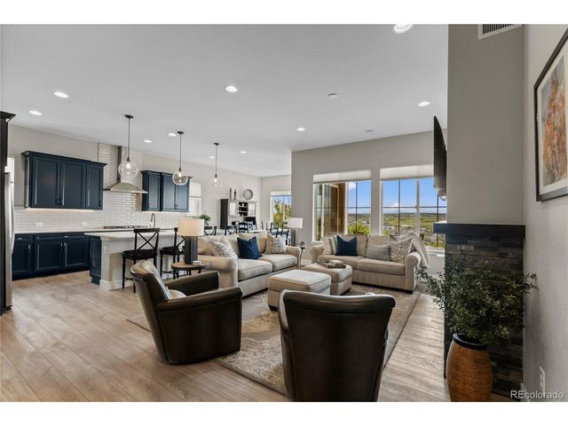 7129 Canyonpoint Rd, Castle Pines, CO 80108