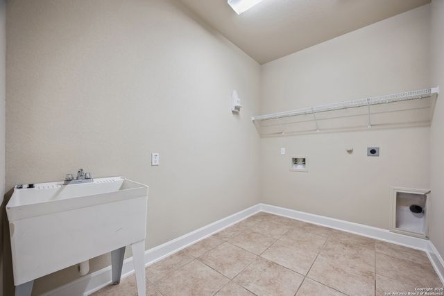 322 Eugene Sasser, San Antonio, TX 78260