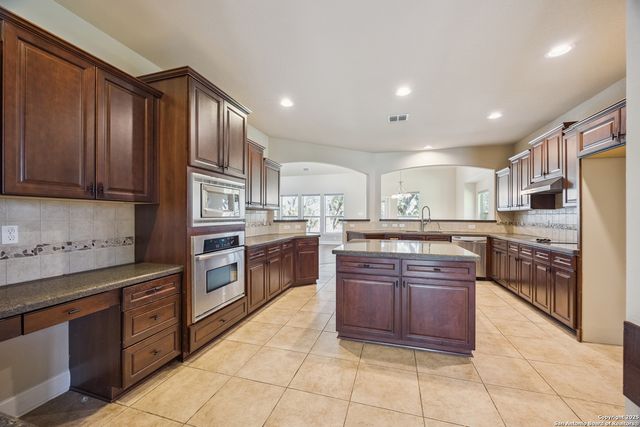 322 Eugene Sasser, San Antonio, TX 78260