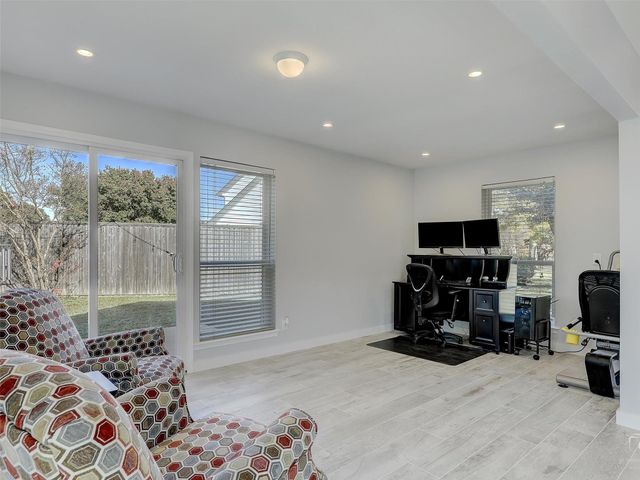 3913 Knob Hill Drive, Plano, TX 75023