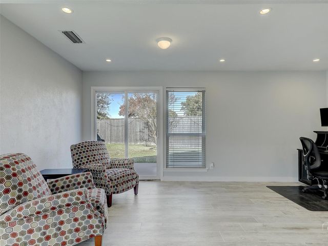 3913 Knob Hill Drive, Plano, TX 75023