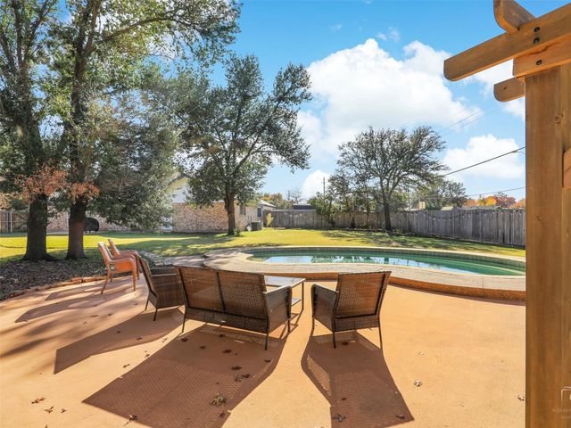3913 Knob Hill Drive, Plano, TX 75023