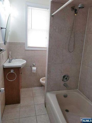 71 Teaneck Road, Ridgefield Park, NJ 07660