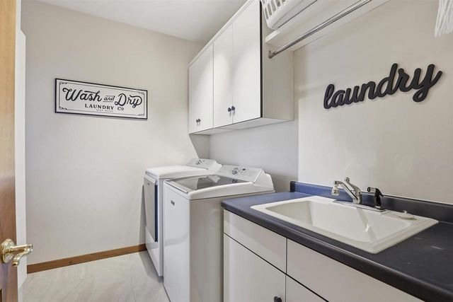 4207 N TIGERLILY DRIVE, Appleton, WI 54913