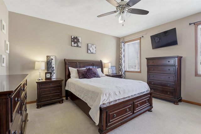 4207 N TIGERLILY DRIVE, Appleton, WI 54913