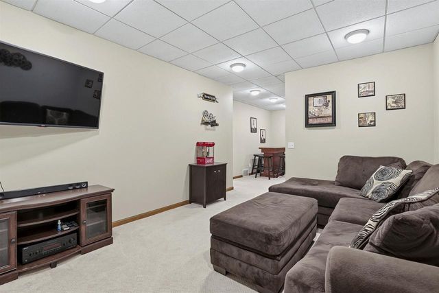 4207 N TIGERLILY DRIVE, Appleton, WI 54913