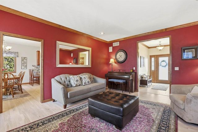 4207 N TIGERLILY DRIVE, Appleton, WI 54913