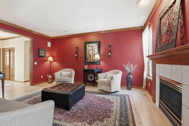 4207 N TIGERLILY DRIVE, Appleton, WI 54913