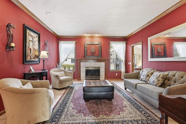 4207 N TIGERLILY DRIVE, Appleton, WI 54913