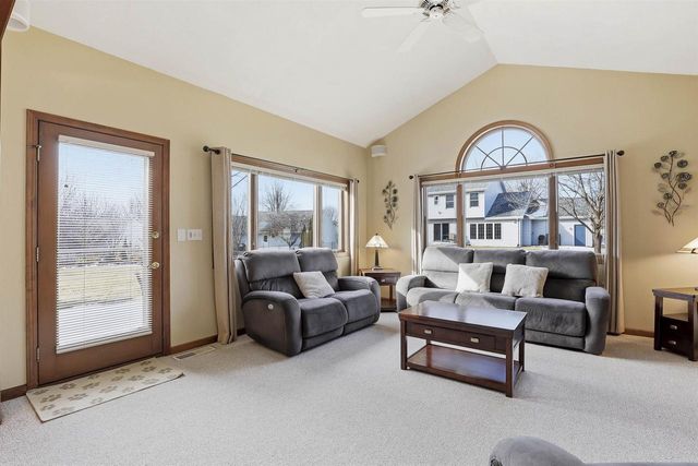 4207 N TIGERLILY DRIVE, Appleton, WI 54913