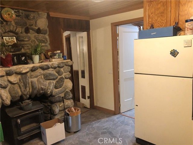 9112 Torrey Pines Road, Forest Falls, CA 92339